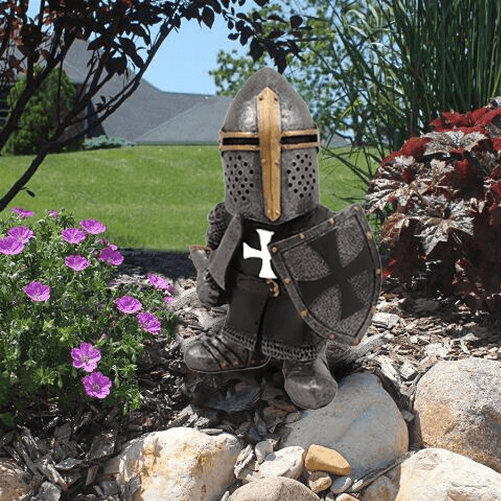 Medieval Knight Garden Gnome - Durable Crusader Statue for Yard &amp; Lawn Decor - DHACTIVE