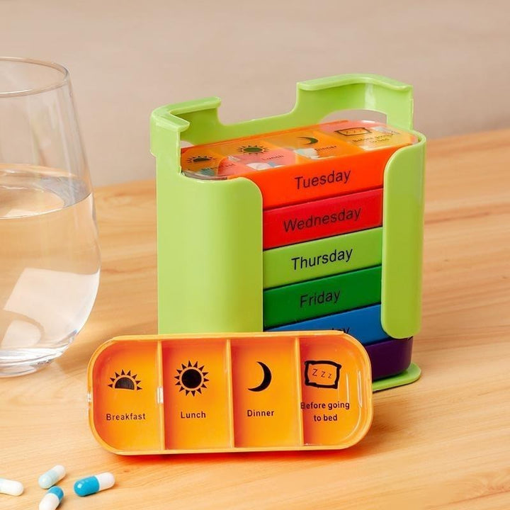 7-Day Pill Organizer – Compact Weekly Vitamin Case