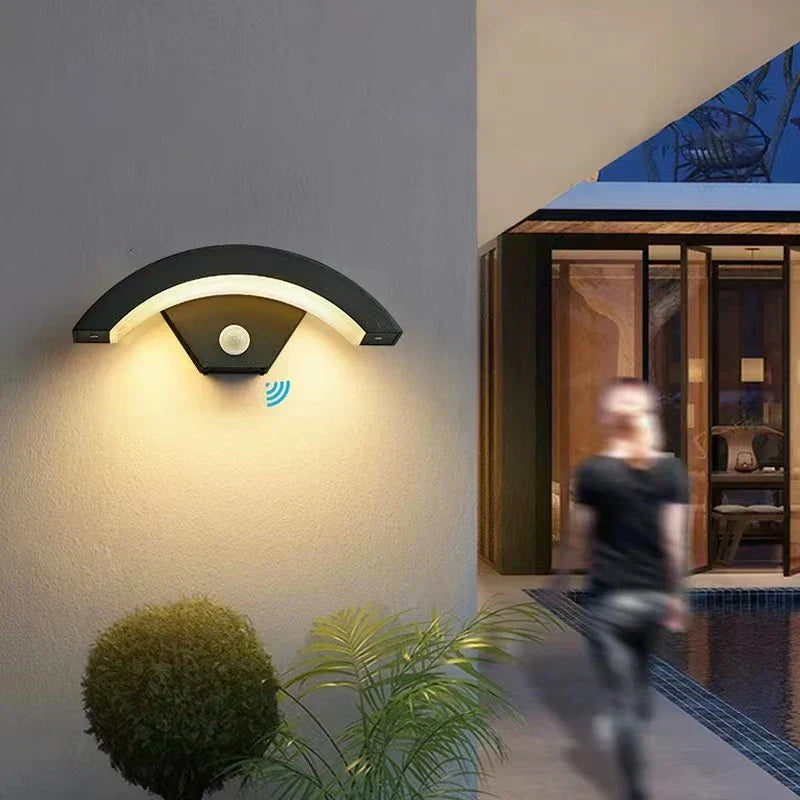 Vigilant light for your safety - DHACTIVE 4