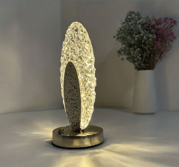 Elegant table lamp in peacock design - DHACTIVE 2